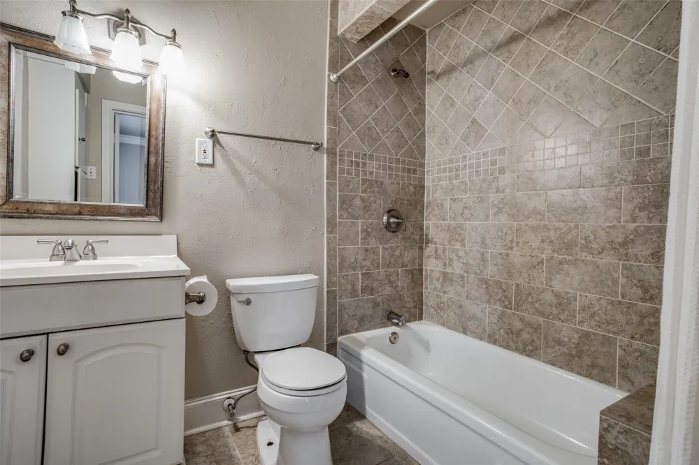 4558 Roland Avenue #B Highland Park, TX 75219