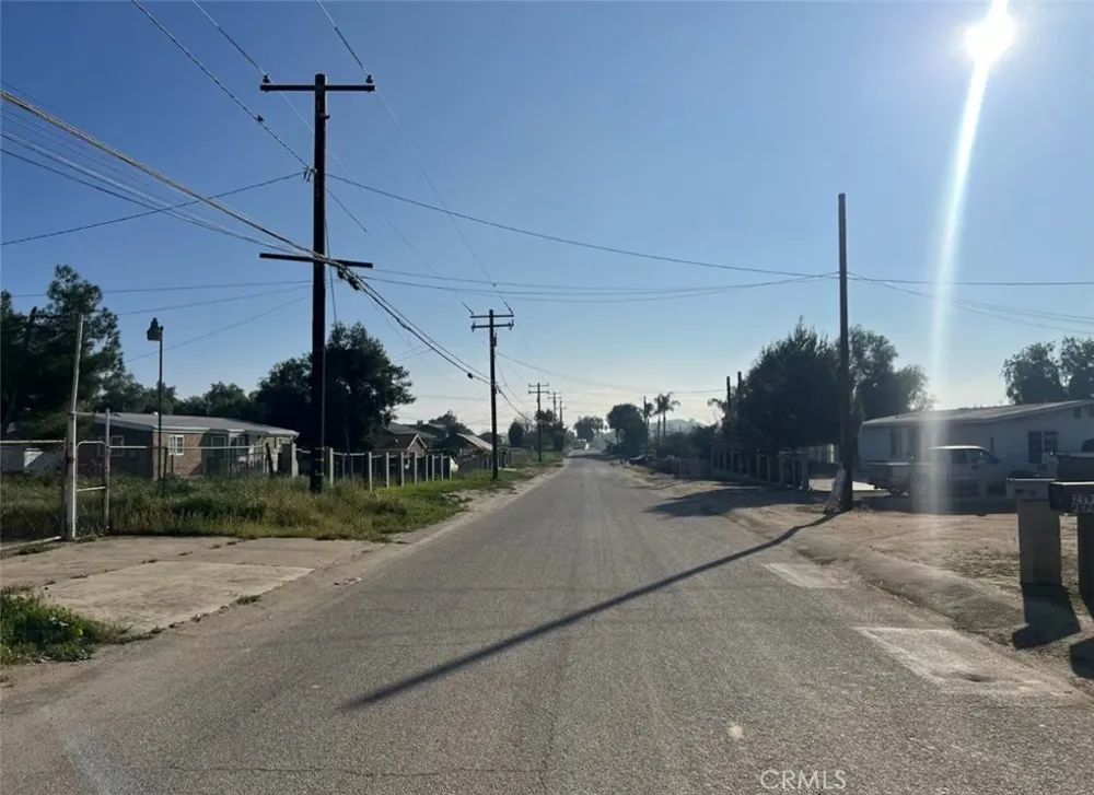 Olive Ave Perris, CA 92570