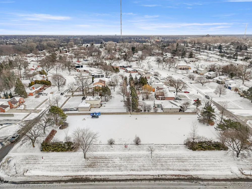 26026 SOUTHFIELD ROAD Lathrup Village City, MI 48076