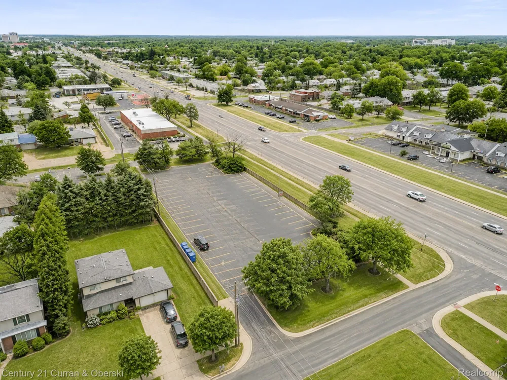 26026 SOUTHFIELD ROAD Lathrup Village City, MI 48076