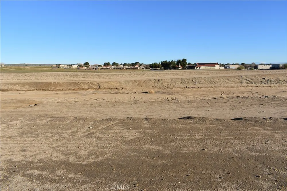 14988 Rivers Edge Road Helendale, CA 92342