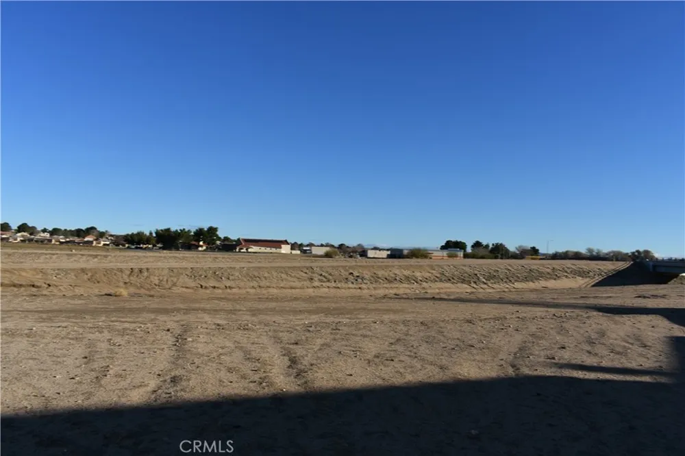 14988 Rivers Edge Road Helendale, CA 92342