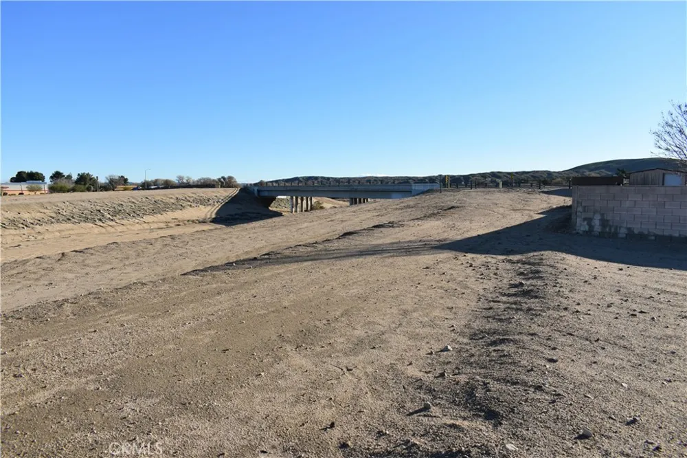 14988 Rivers Edge Road Helendale, CA 92342