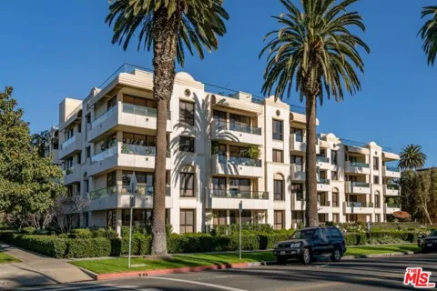 701 Ocean Avenue #PHD