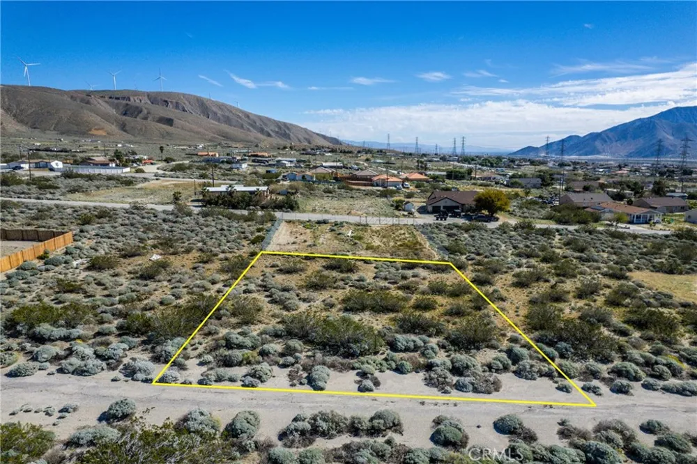 2 Hyacinth Whitewater, CA 92284