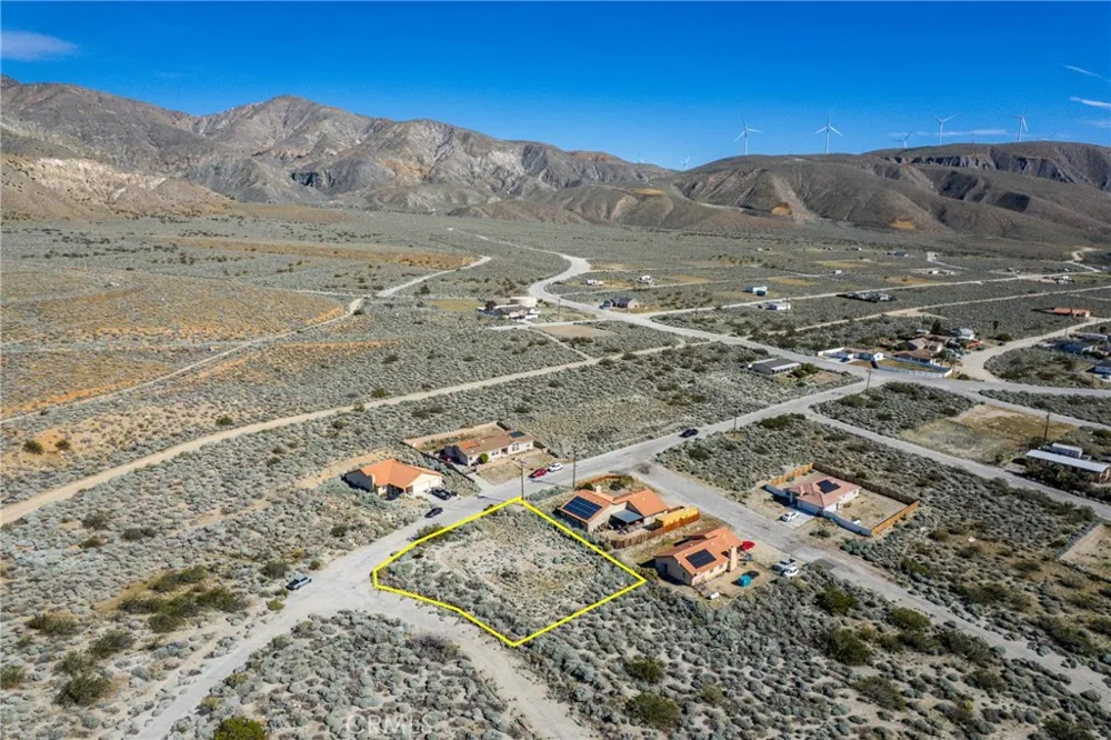 55101 Hatton Whitewater, CA 92282