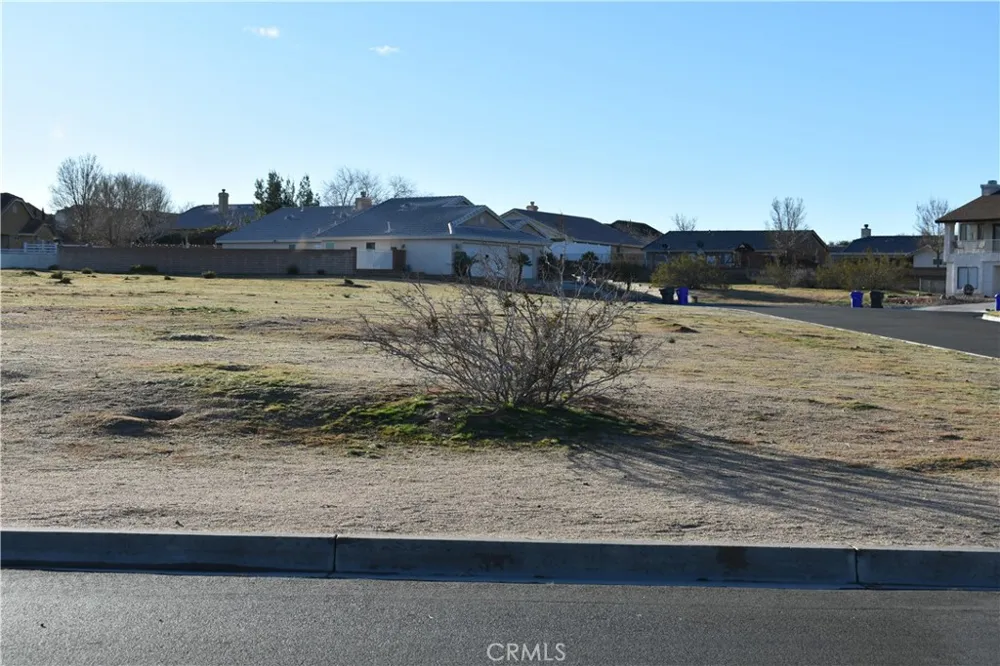 26555 Oar Lane Helendale, CA 92342