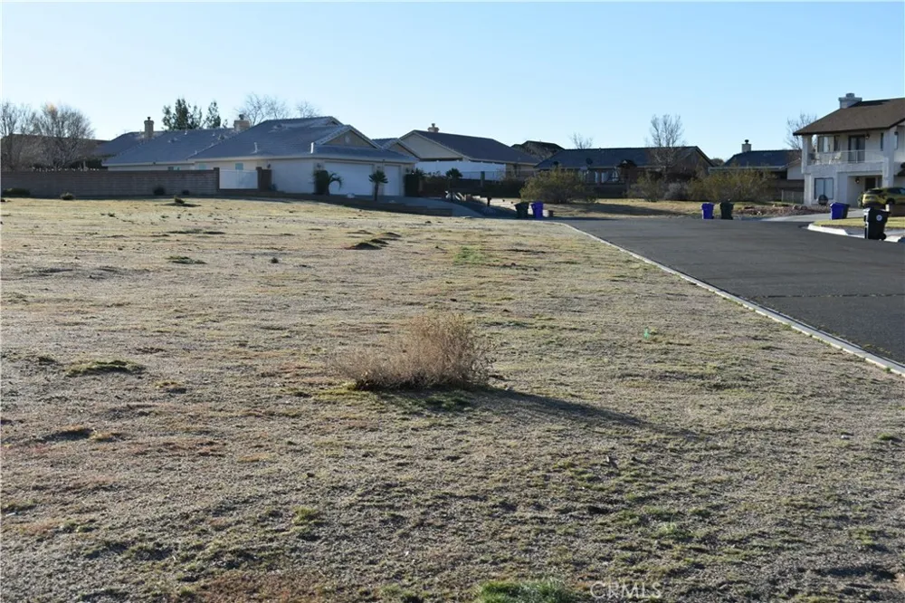 26555 Oar Lane Helendale, CA 92342
