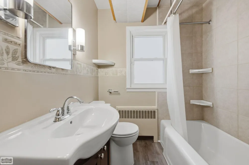 114 Interlochen Drive Algonac City, MI 48001