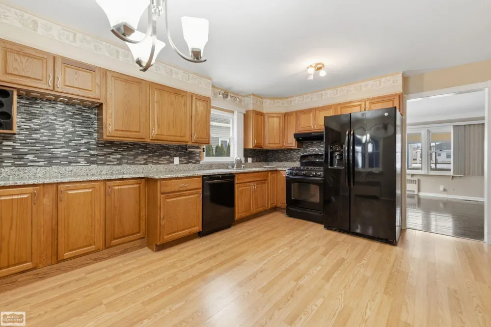 114 Interlochen Drive Algonac City, MI 48001