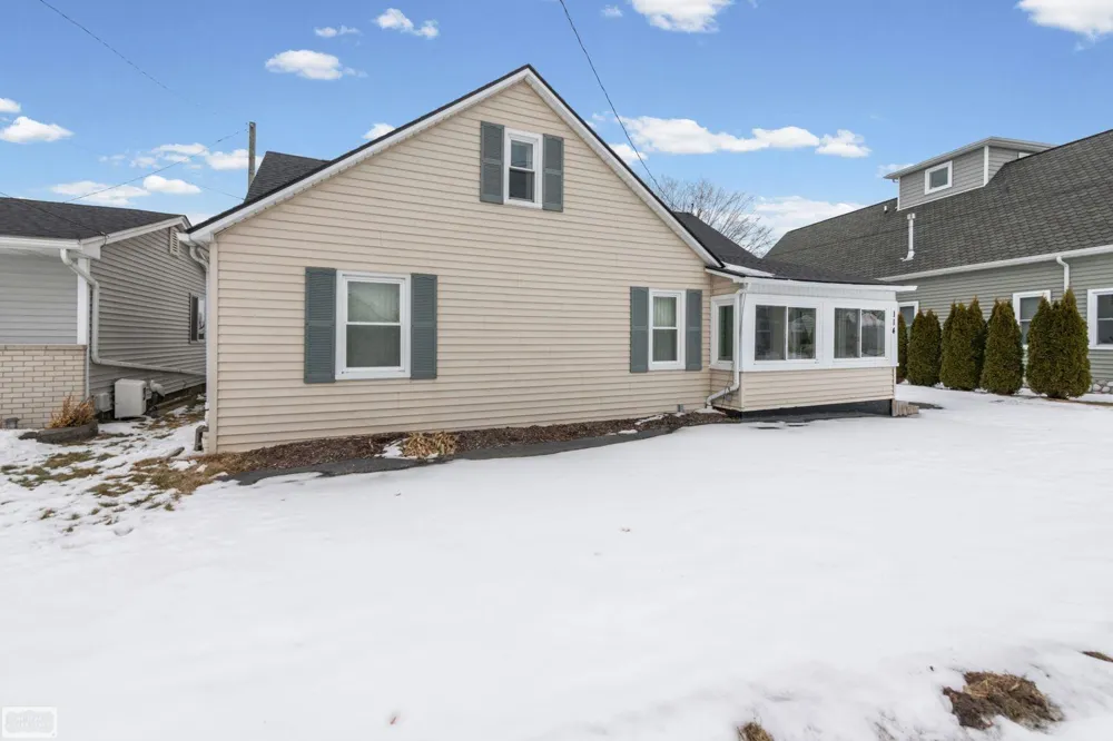 114 Interlochen Drive Algonac City, MI 48001