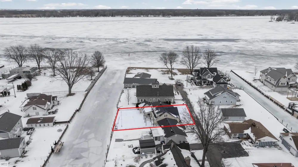 114 Interlochen Drive Algonac City, MI 48001