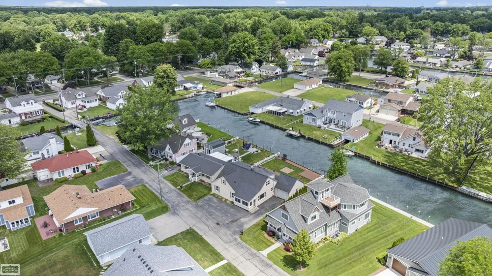 114 Interlochen Drive Algonac City, MI 48001