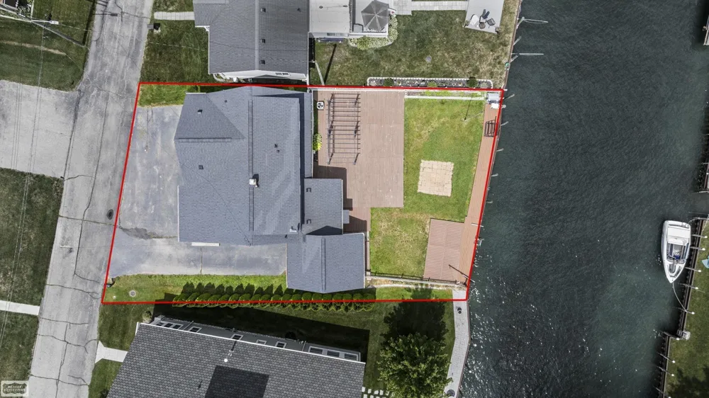 114 Interlochen Drive Algonac City, MI 48001