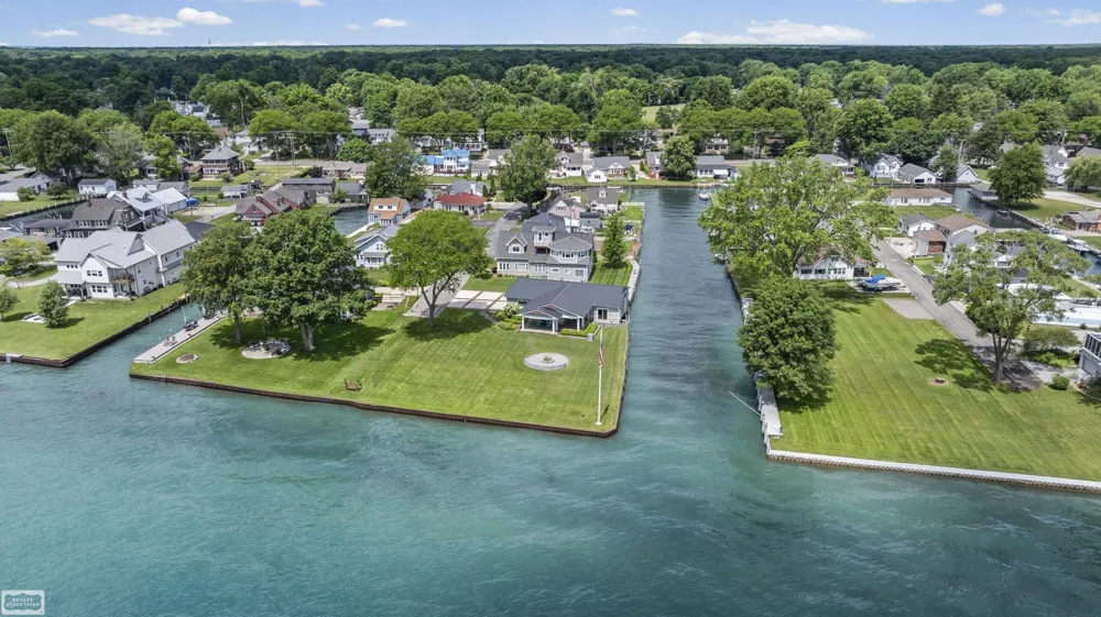 114 Interlochen Drive Algonac City, MI 48001
