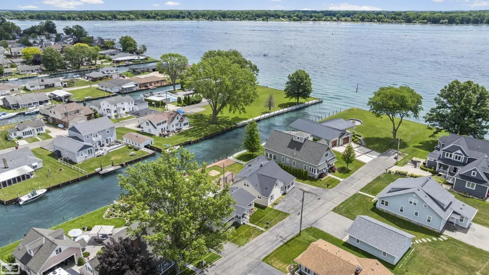 114 Interlochen Drive Algonac City, MI 48001