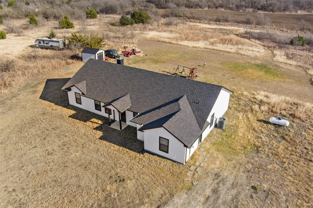 861 Richland Bend Road Milford, TX 76670