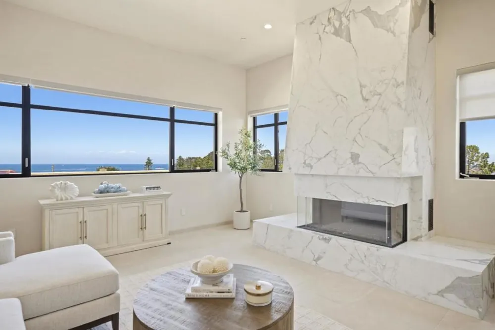 520 Lighthouse Avenue #301 Pacific Grove, CA 93950