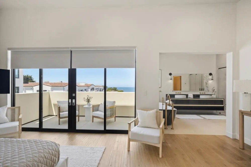 520 Lighthouse Avenue #301 Pacific Grove, CA 93950