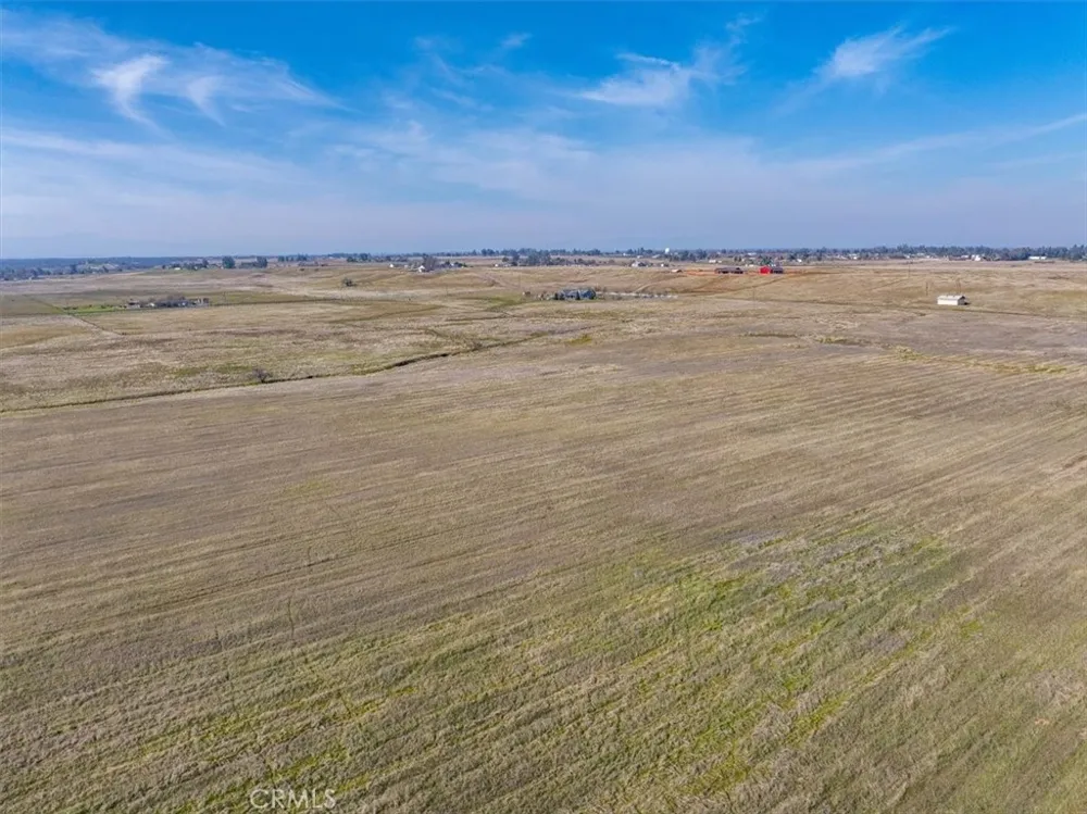 20285 Stewart Red Bluff, CA 96080