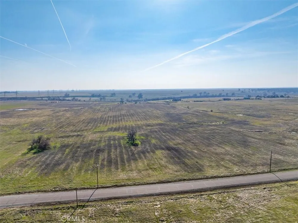 20225 Stewart Red Bluff, CA 96080
