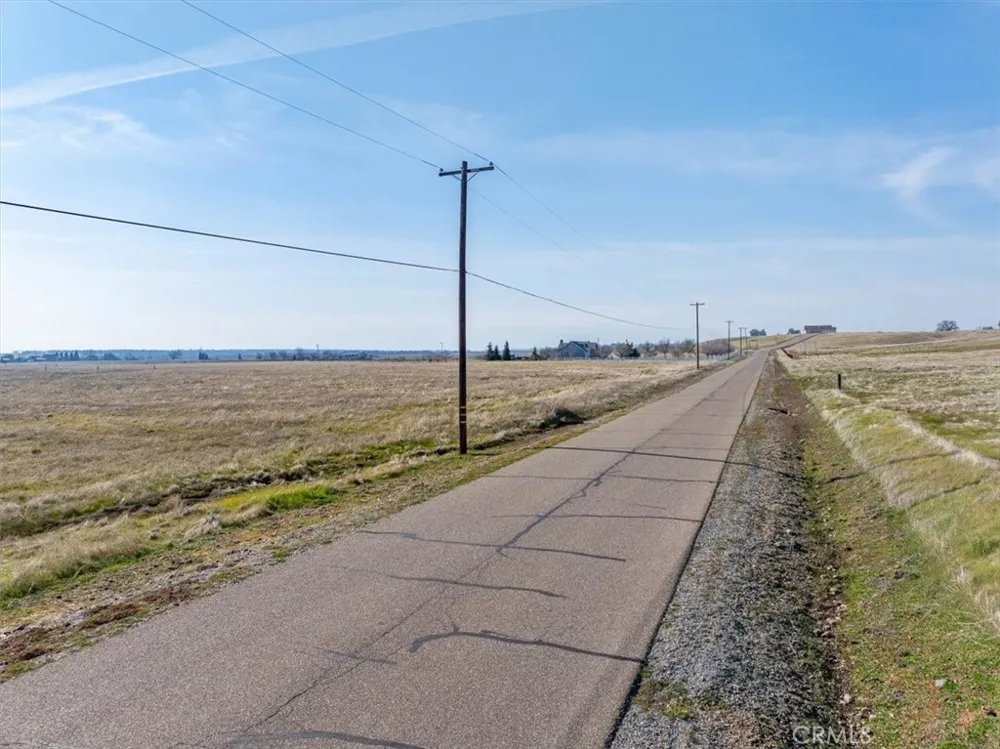 20225 Stewart Red Bluff, CA 96080