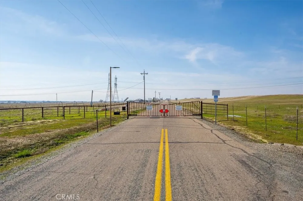 20225 Stewart Red Bluff, CA 96080