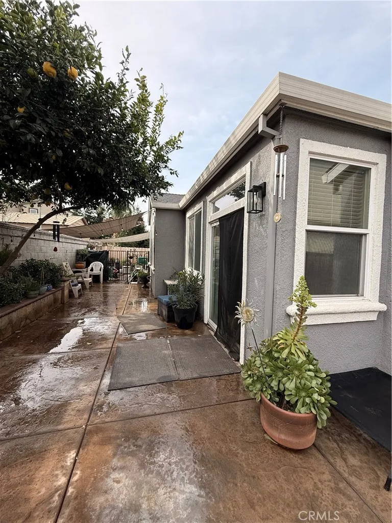 2066 Shady Forest Stockton, CA 95205