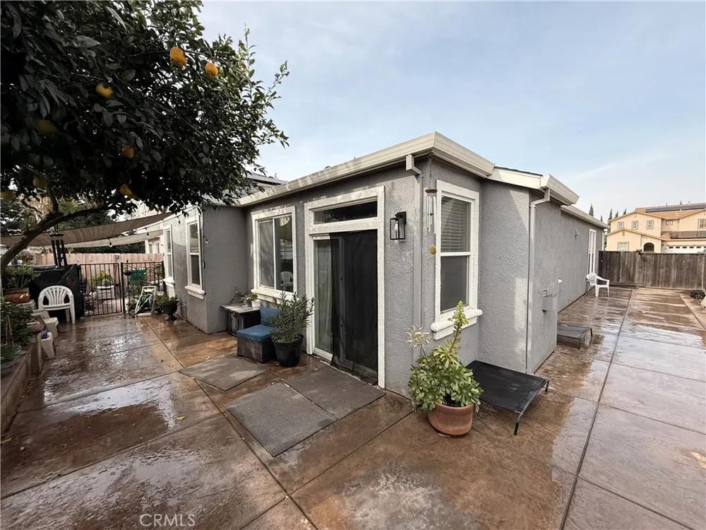 2066 Shady Forest Stockton, CA 95205
