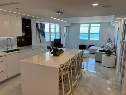 100 Lincoln Rd #1548