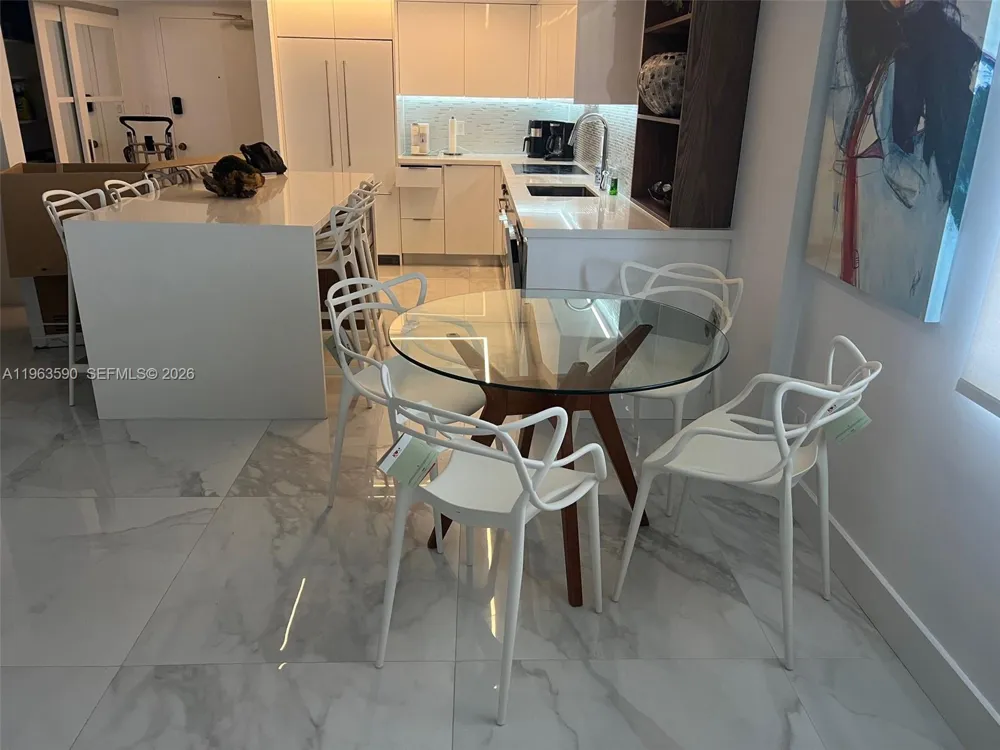 100 Lincoln Rd #1548 Miami Beach, FL 33139