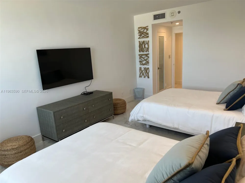 100 Lincoln Rd #1548 Miami Beach, FL 33139