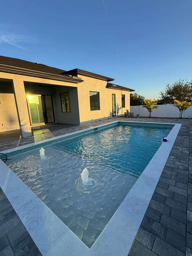 3510 NW 46th Ave Cape Coral, FL 33993