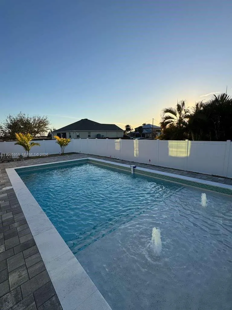 3510 NW 46th Ave Cape Coral, FL 33993
