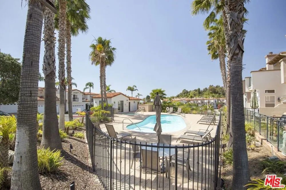 6438 Lunita Road Malibu, CA 90265