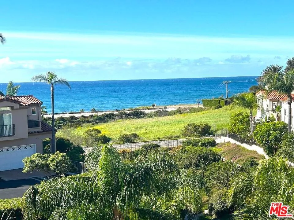 6438 Lunita Road Malibu, CA 90265