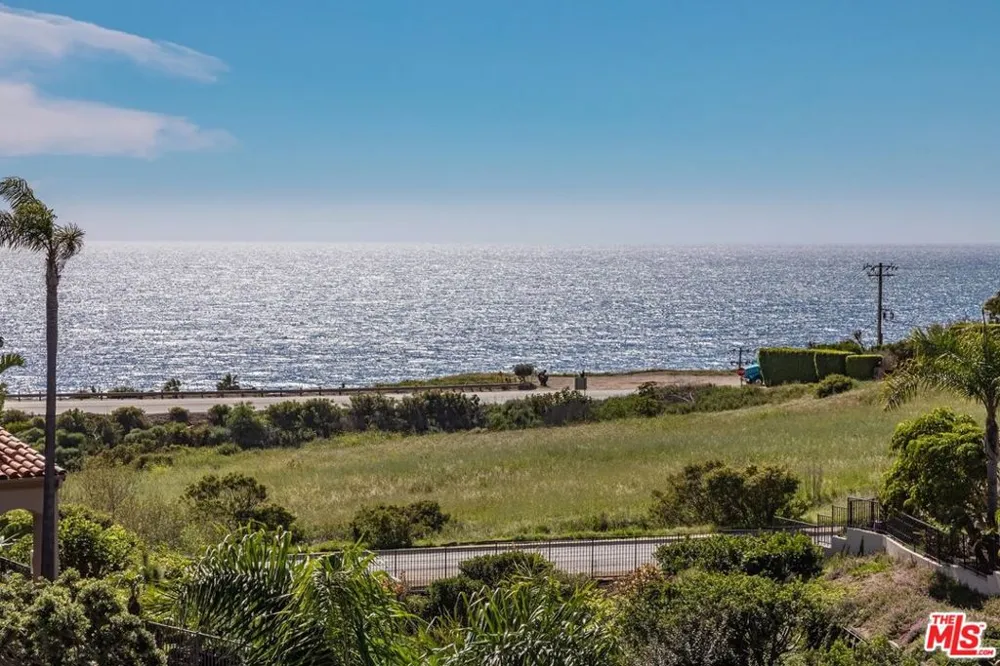 6438 Lunita Road Malibu, CA 90265