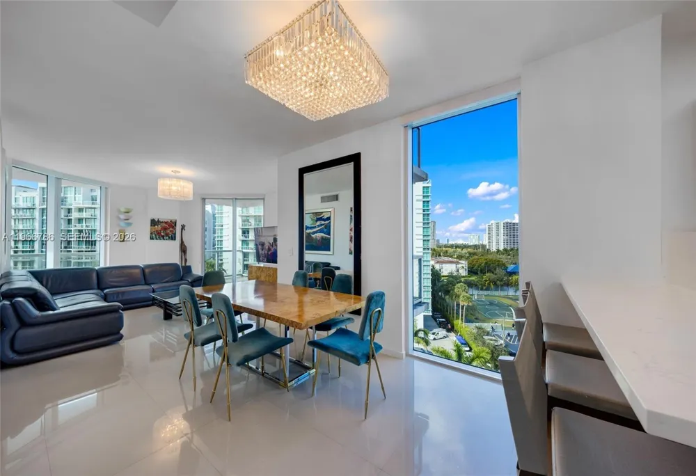 3030 NE 188th St #602 Aventura, FL 33180