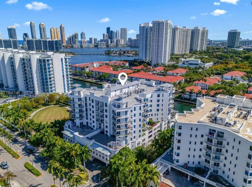 3030 NE 188th St #602 Aventura, FL 33180