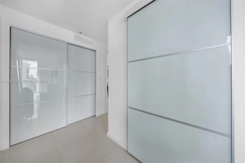 3030 NE 188th St #602 Aventura, FL 33180