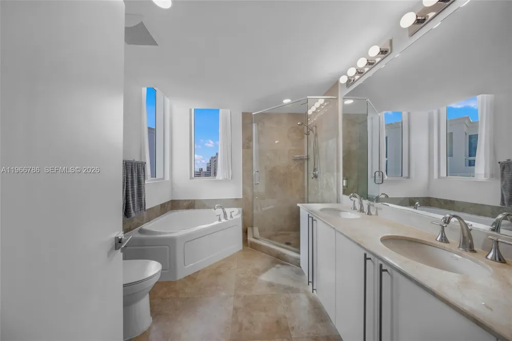 3030 NE 188th St #602 Aventura, FL 33180