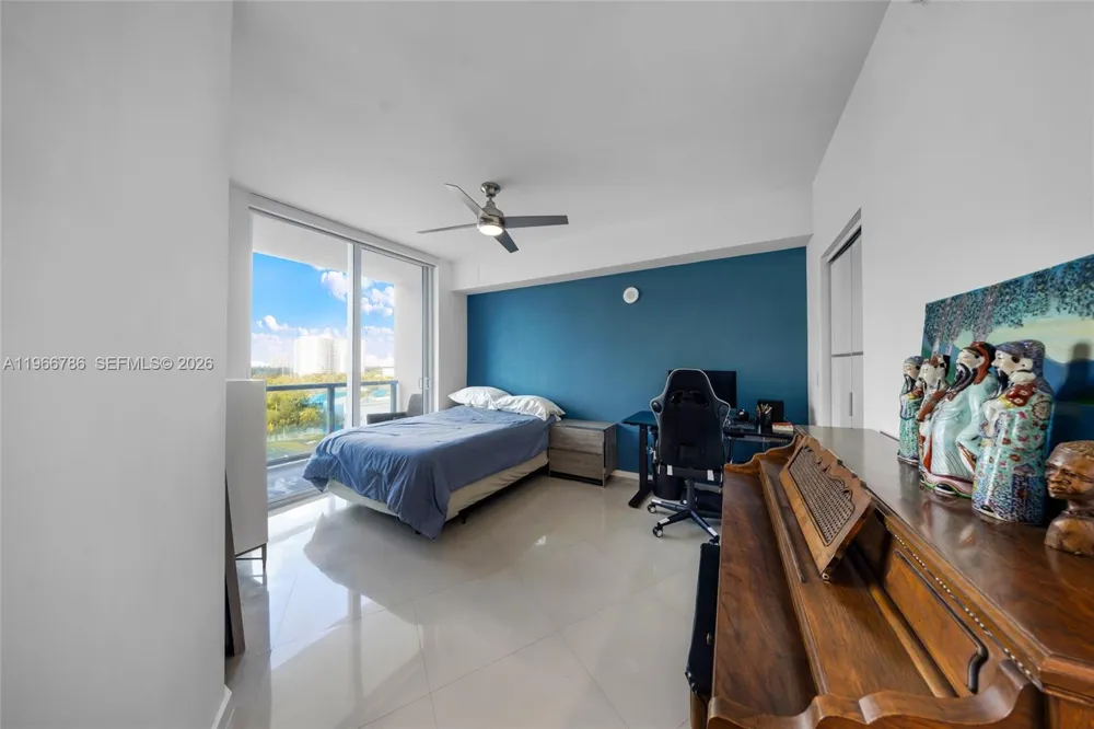 3030 NE 188th St #602 Aventura, FL 33180