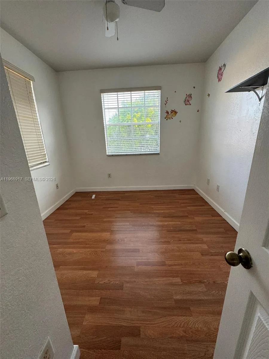9257 SW 227th St #11 Cutler Bay, FL 33190