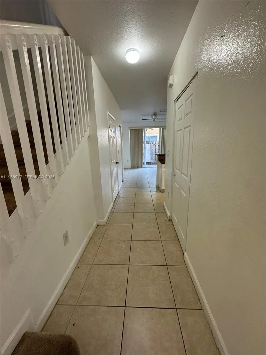 9257 SW 227th St #11 Cutler Bay, FL 33190