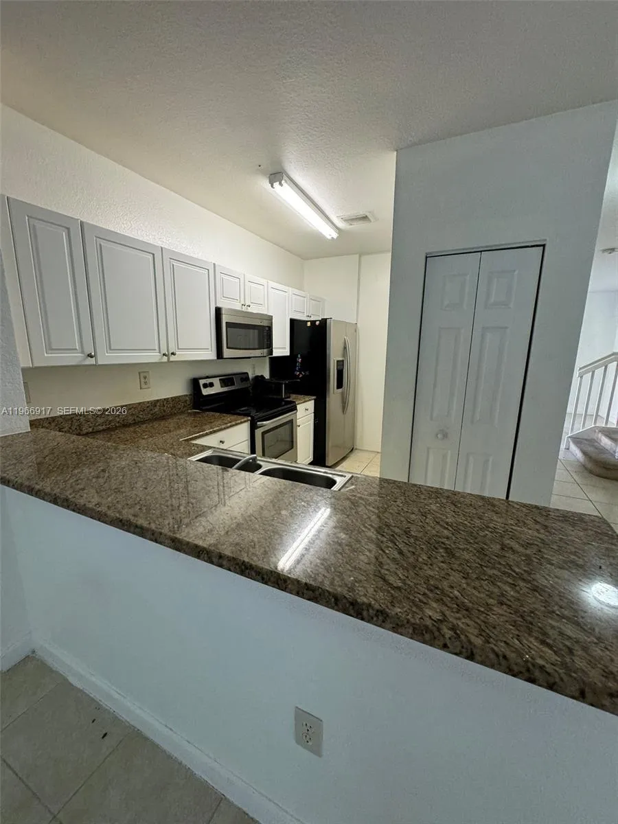 9257 SW 227th St #11 Cutler Bay, FL 33190