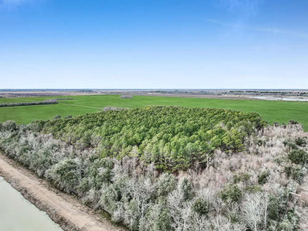 747 Canal Road Winnie, TX 77665