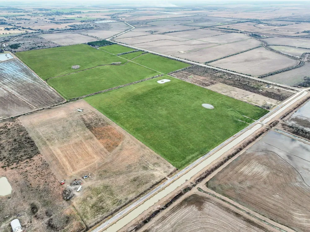 747 Canal Road Winnie, TX 77665