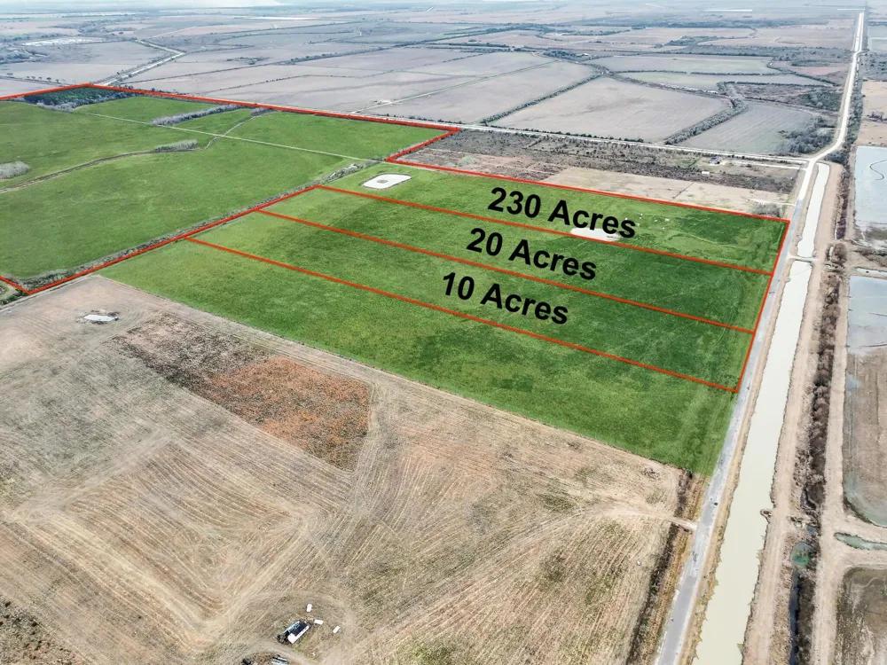 747 Canal Road Winnie, TX 77665