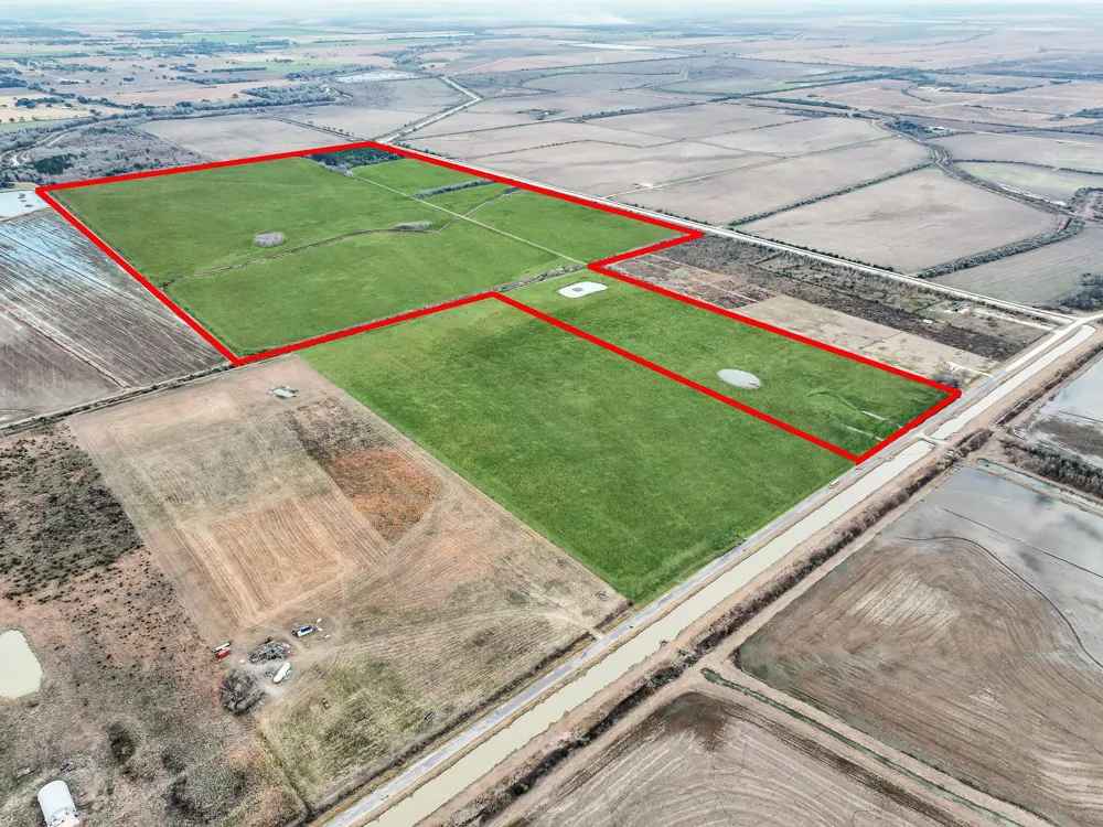 747 Canal Road Winnie, TX 77665