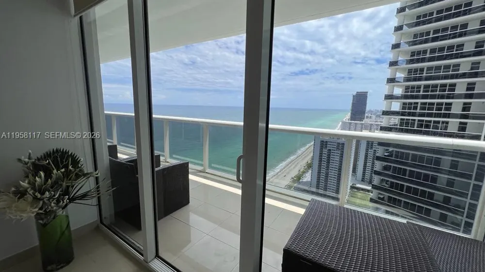 1830 S Ocean Dr #3404 Hallandale Beach, FL 33009